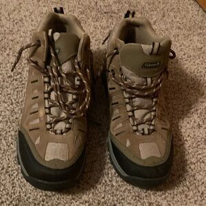 Brand new Coleman men’s boot. Size 11 wide never been worn